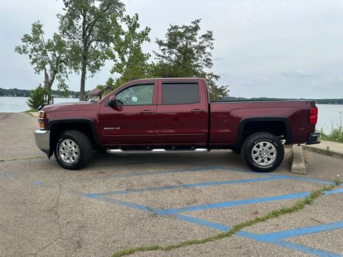 Used 2016 Chevrolet Silverado 2500 LT AWD/4WD image 8