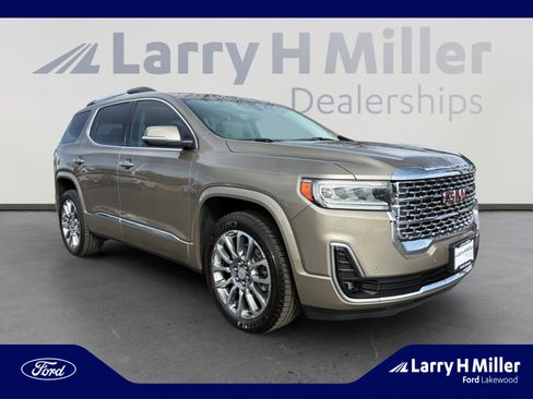 Used 2023 GMC Acadia Denali w/ Denali Ultimate Package AWD/4WD image 7