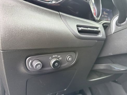 Used 2021 Buick Encore GX Essence w/ Advanced Technology Package image 24