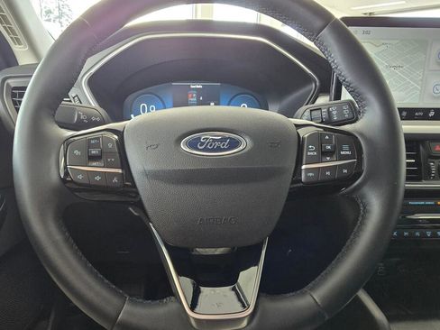 Used 2024 Ford Escape Platinum image 27