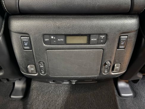 Used 2019 Nissan Armada Platinum w/ Captain's Chairs Package AWD/4WD image 35