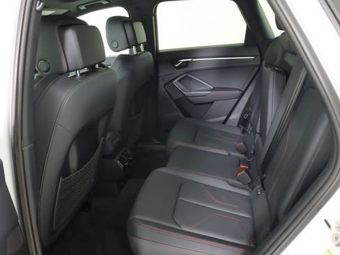 Certified 2025 Audi Q3 2.0T Premium Plus w/ Premium Plus Package AWD/4WD image 15