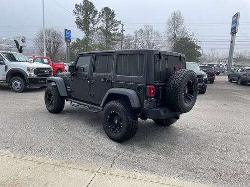 Used 2018 Jeep Wrangler Unlimited Sport S image 6