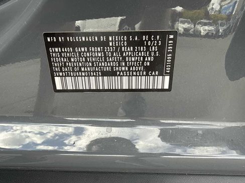 Used 2024 Volkswagen Jetta GLI 40th Anniversary Edition FWD image 26