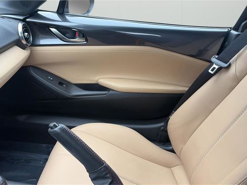Used 2017 MAZDA MX-5 Miata Grand Touring image 19