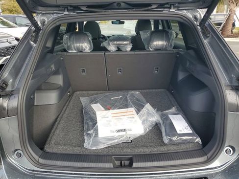 New 2026 Volkswagen Tiguan SE R-Line FWD image 7