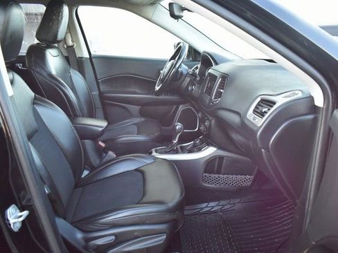 Used 2020 Jeep Compass Latitude image 34