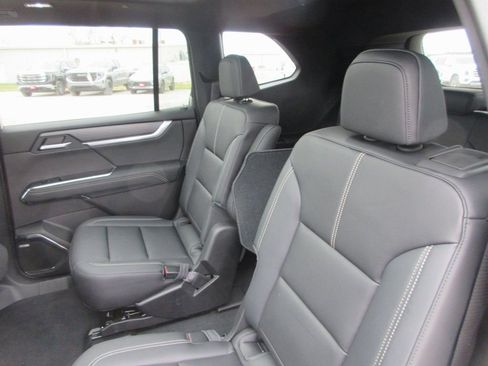 New 2026 GMC Acadia Elevation w/ Elevation Premium Package FWD image 14