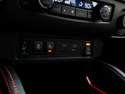 New 2026 Nissan Frontier PRO-4X w/ Pro-4x Convenience Package AWD/4WD image 16