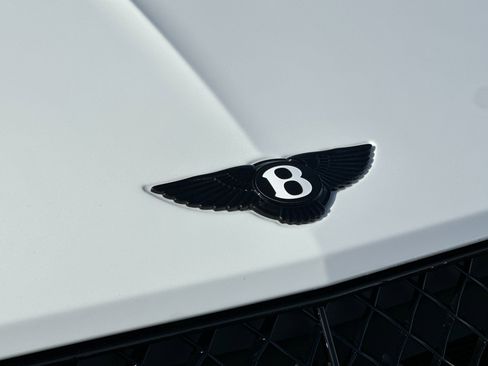 New 2025 Bentley Bentayga image 30