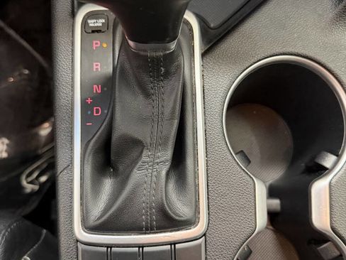 Used 2017 Kia Sportage EX image 40