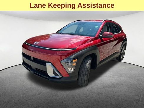 Used 2025 Hyundai Kona SEL FWD image 5