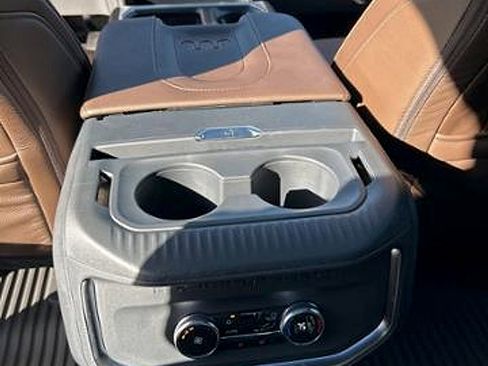 New 2025 Ford Expedition King Ranch image 32