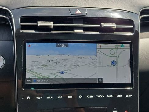 Certified 2022 Hyundai Tucson Limited AWD/4WD image 11