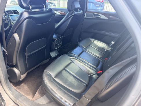 Used 2017 Lincoln MKZ Reserve FWD image 13