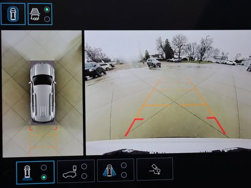 Used 2024 GMC Acadia AT4 w/ Luxury Package image 21