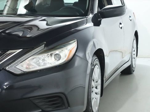 Used 2018 Nissan Altima 2.5 S w/ S Convenience Package FWD image 5