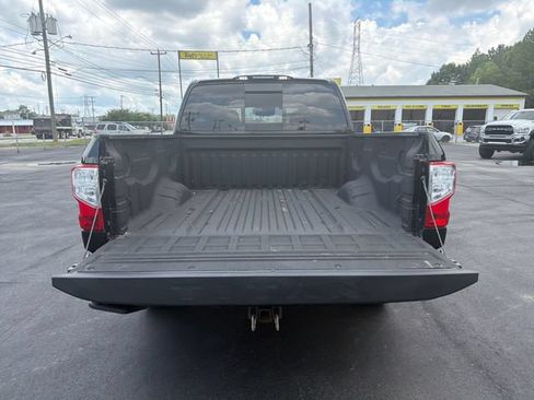 Used 2021 Nissan Titan SV w/ Accessory Utility Package AWD/4WD image 15
