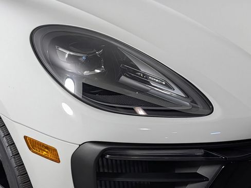 New 2026 Porsche Macan GTS AWD/4WD image 15