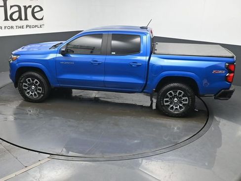 Used 2024 Chevrolet Colorado Z71 w/ Z71 Convenience Package 2 AWD/4WD image 42