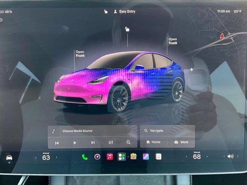 Used 2022 Tesla Model Y Long Range AWD/4WD image 28
