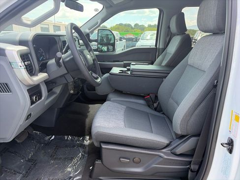 Used 2026 Ford F250 XLT AWD/4WD image 17