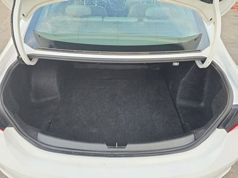 Used 2024 Chevrolet Malibu LT image 13