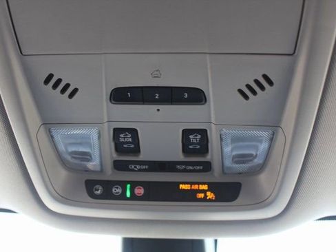 Used 2020 Buick Enclave Avenir w/ Avenir Technology Package image 46