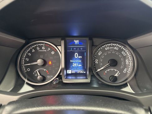 Used 2023 Toyota Tacoma TRD Off-Road AWD/4WD image 17