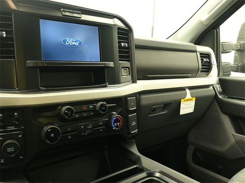 New 2026 Ford F350 XLT w/ FX4 Off-Road Package image 13