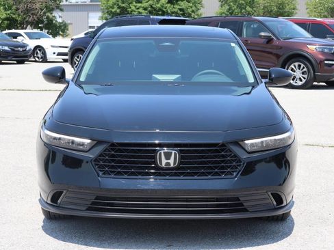 Used 2023 Honda Accord EX image 5