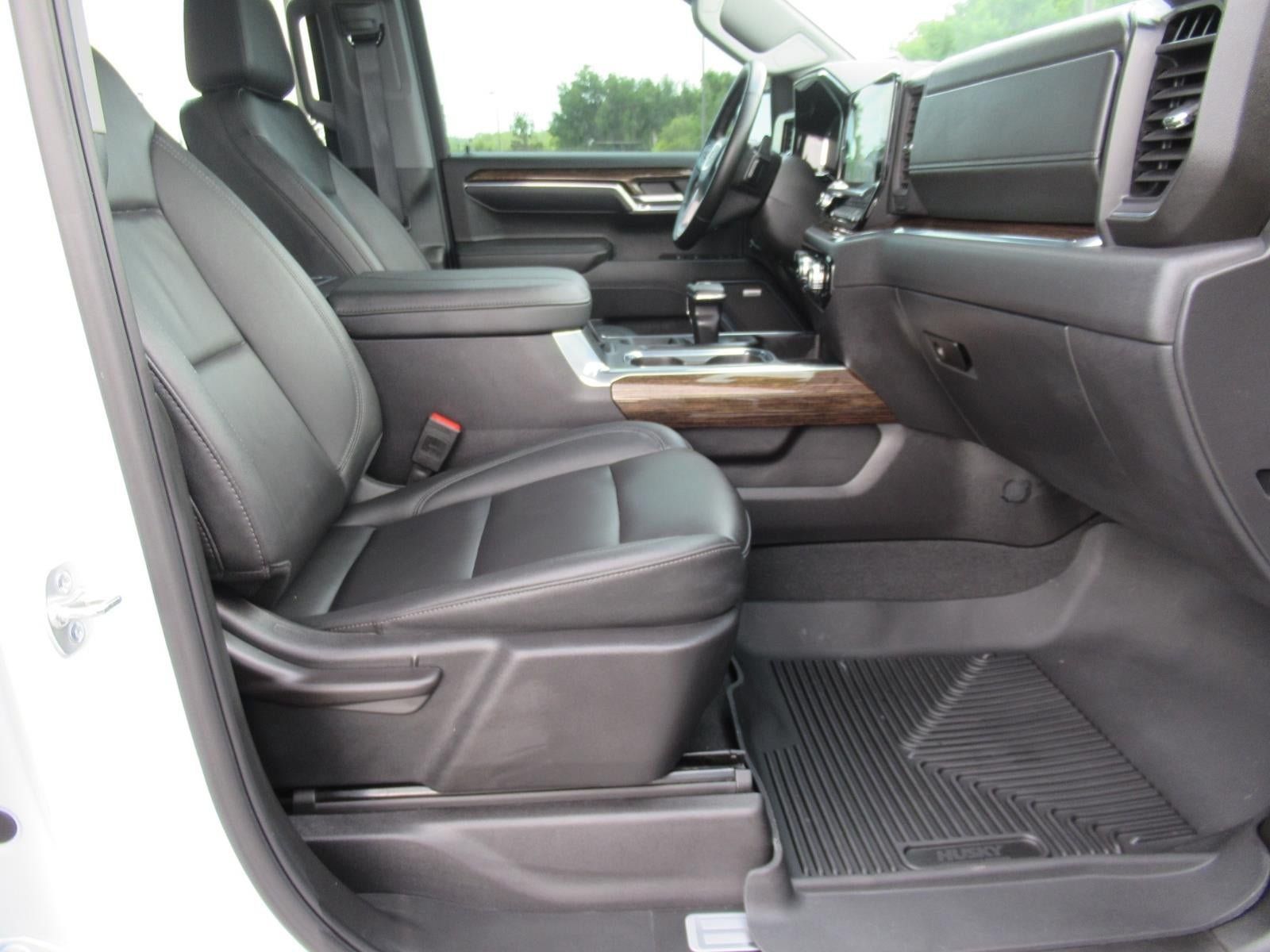 Used 2025 GMC Sierra 1500 Elevation w/ Elevation Premium Package AWD/4WD image 10