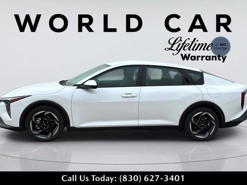 Certified 2025 Kia K4 EX FWD image 8