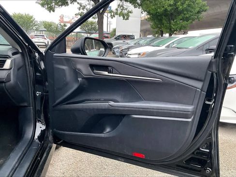 Used 2025 Toyota Camry LE FWD image 22