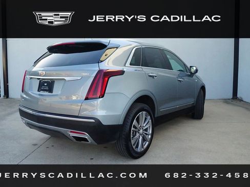 Certified 2025 Cadillac XT5 Premium Luxury image 5