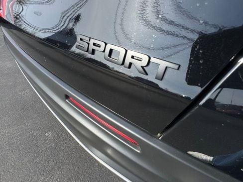 Used 2025 Honda HR-V Sport image 37
