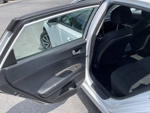 Used 2019 Kia Optima LX w/ LX Premium Package FWD image 10