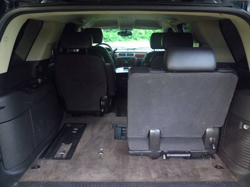 Used 2009 Chevrolet Tahoe LT AWD/4WD image 19