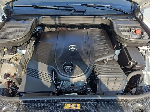Used 2021 Mercedes-Benz GLE 450 4MATIC w/ Premium Package image 39