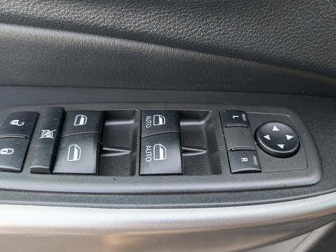 Used 2021 Jeep Cherokee Latitude Plus w/ Sun & Sound Group image 22