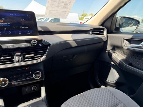 Used 2020 Ford Escape SE Sport FWD image 26