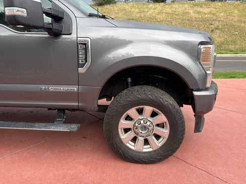Used 2022 Ford F250 Platinum AWD/4WD image 36