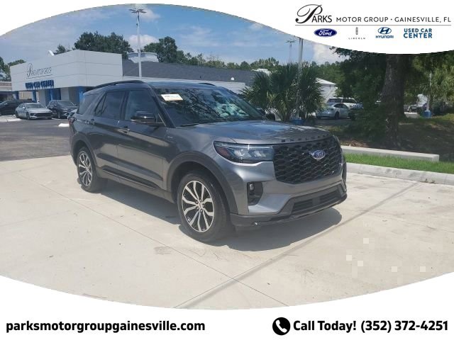 Certified 2025 Ford Explorer ST-Line AWD/4WD image 1