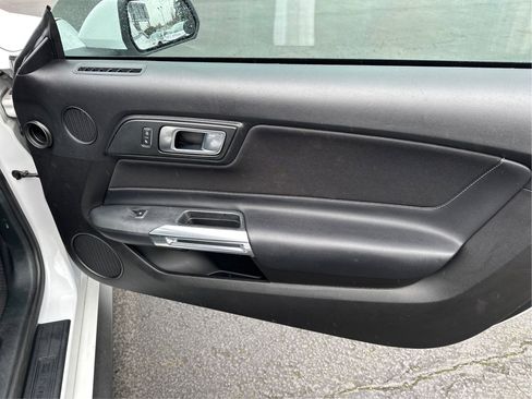 Used 2021 Ford Mustang Coupe image 20