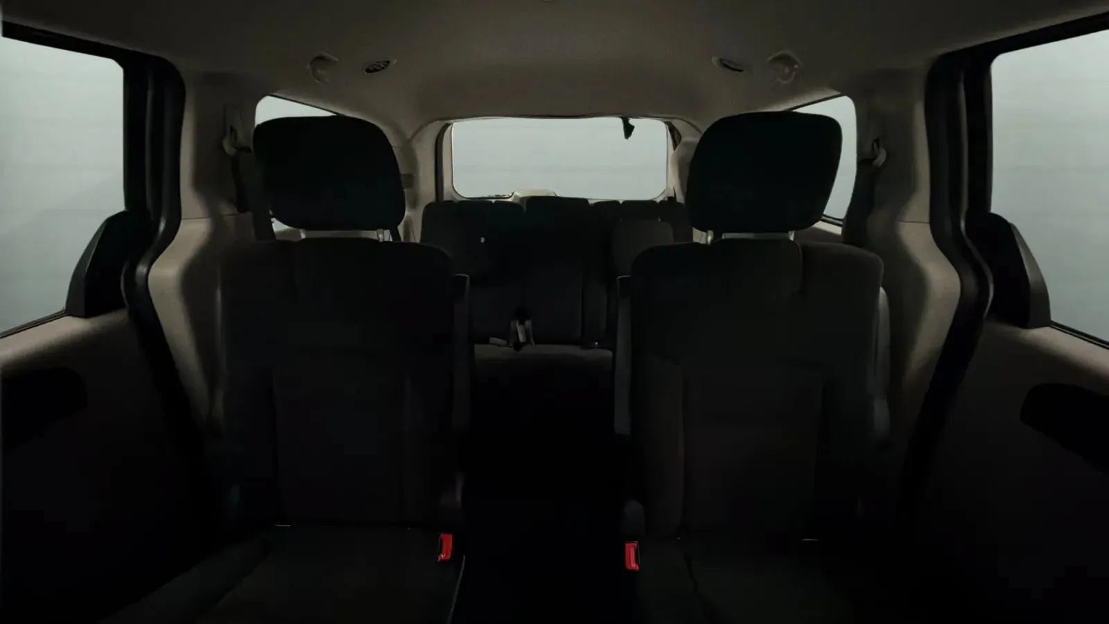 Used 2014 Dodge Grand Caravan SXT FWD image 17