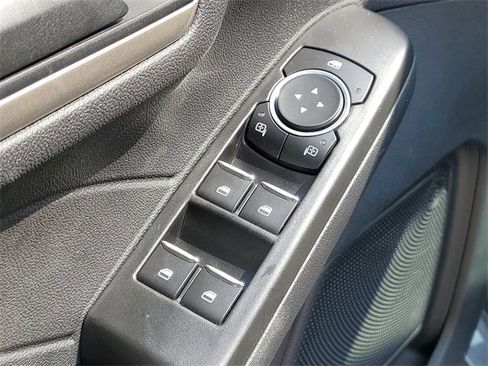 Used 2022 Ford Escape SE w/ Convenience Package image 12