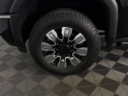 Used 2024 GMC Sierra 3500 Denali w/ Denali Reserve Package AWD/4WD image 12