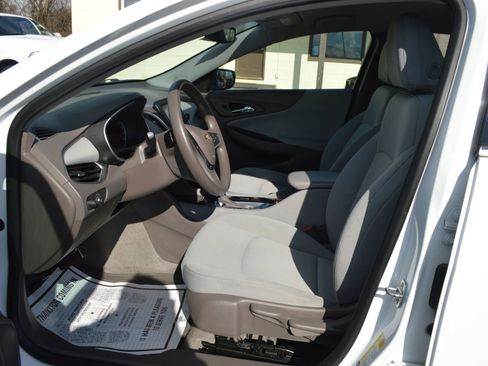 Used 2017 Chevrolet Malibu LS image 13