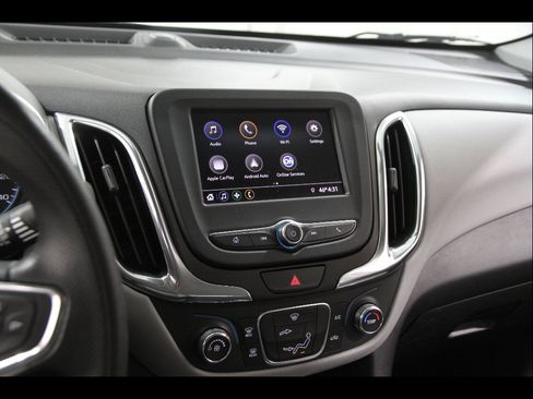 Used 2020 Chevrolet Equinox LS image 9