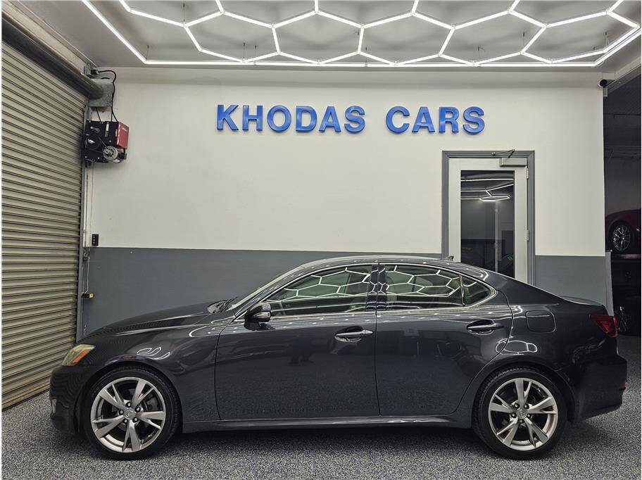Used 2010 Lexus IS 250 w/ Premium Pkg Value Edition RWD image 1